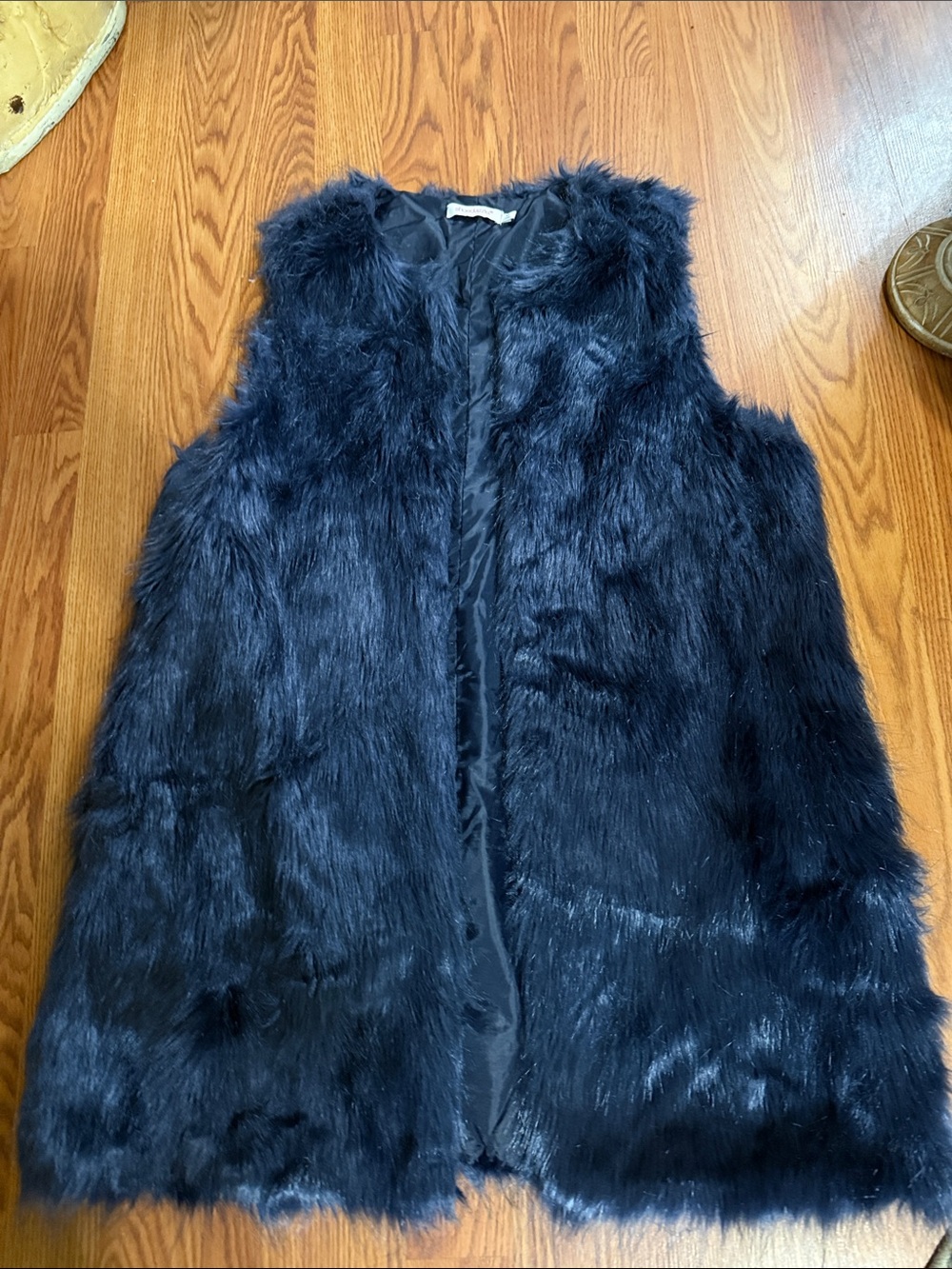 Shoe Dazzle Navy Faux Fur Sleeveless Vest